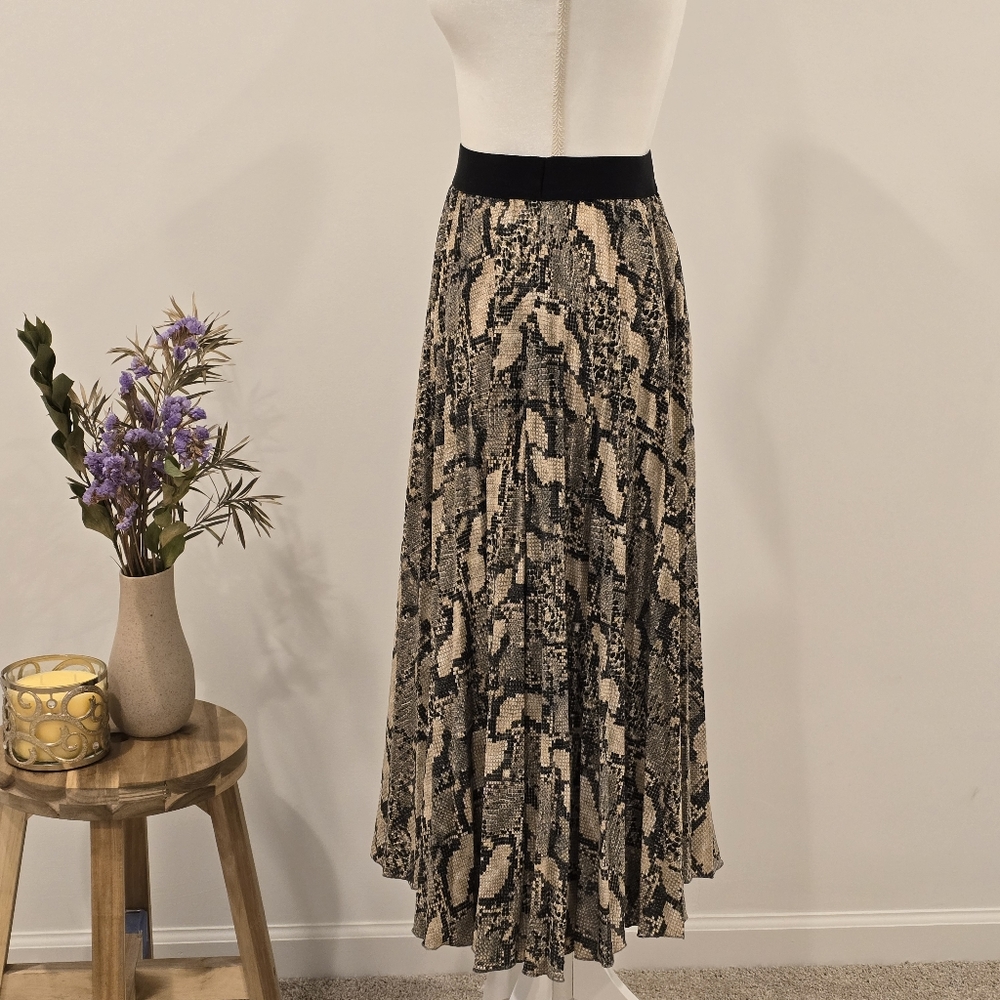 H&M Midi Snake-Primt Pleated Flowy Skirt - image 7